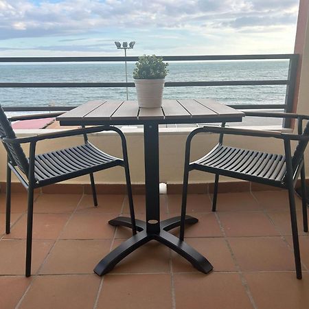 Maravilloso Apartamento En Primera Linea De Playa Con Vistas Al Mar En Caleta De Velez 2 D Экстерьер фото