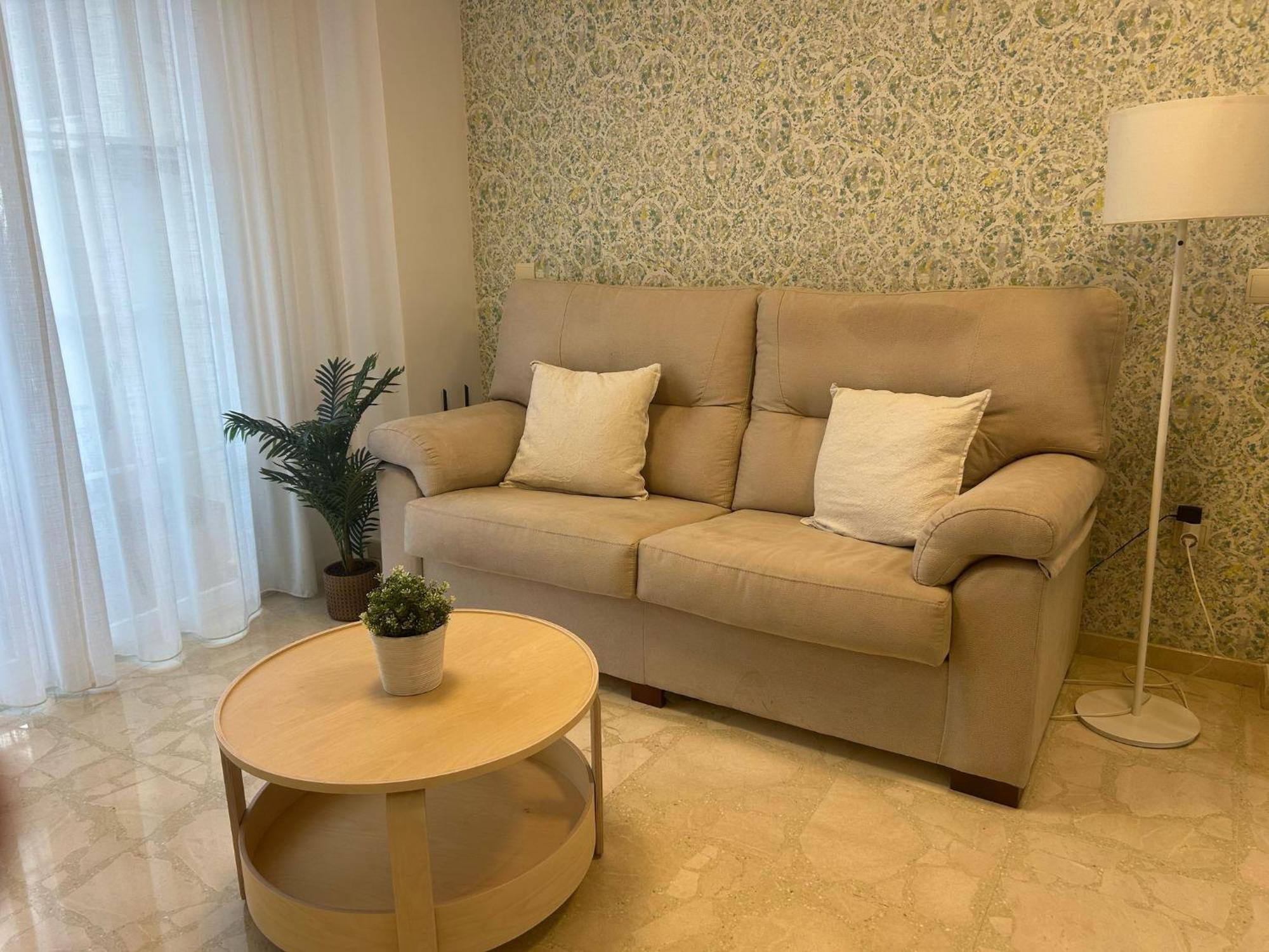 Maravilloso Apartamento En Primera Linea De Playa Con Vistas Al Mar En Caleta De Velez 2 D Экстерьер фото